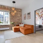 Rotermann Urban Art Escape Apartment